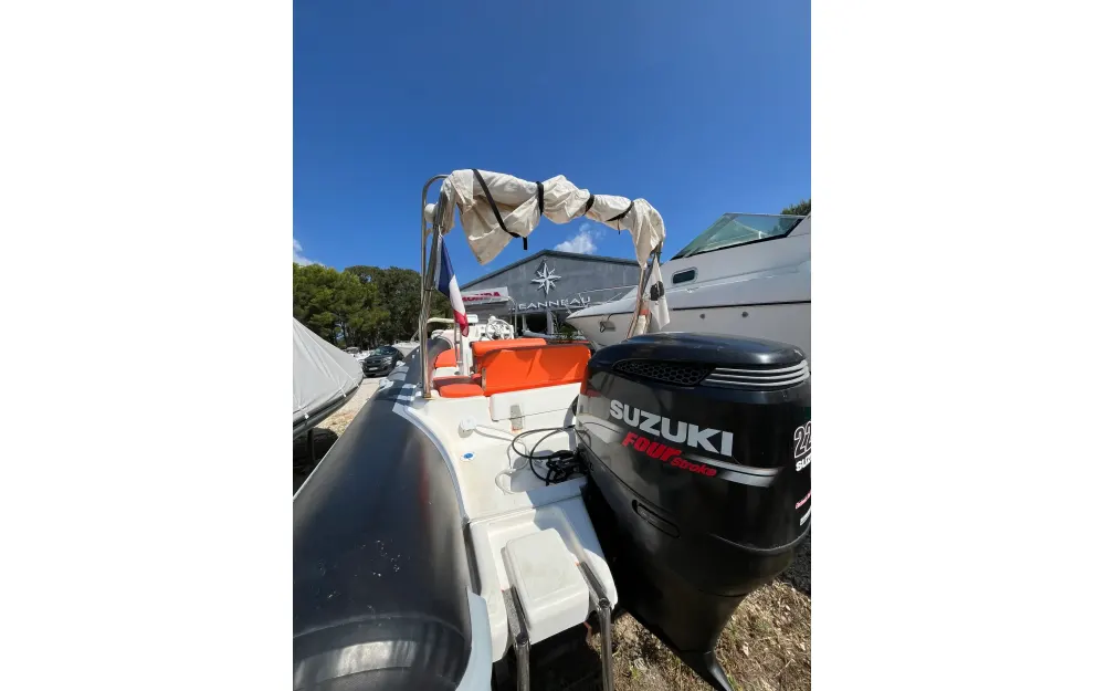 slider 4 Mariner  750