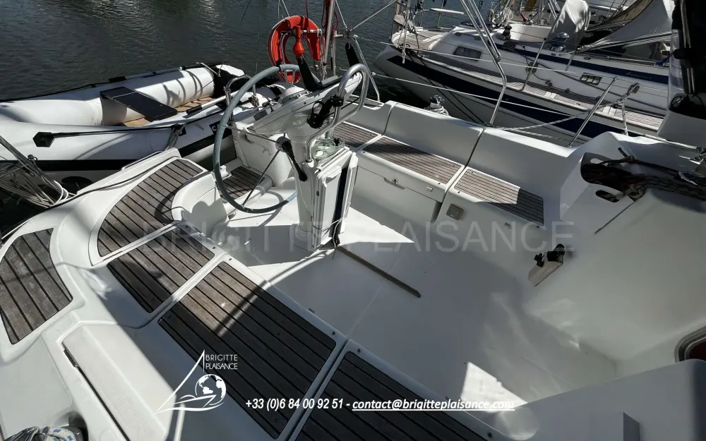 slider 5 Jeanneau Sun Odyssey 37