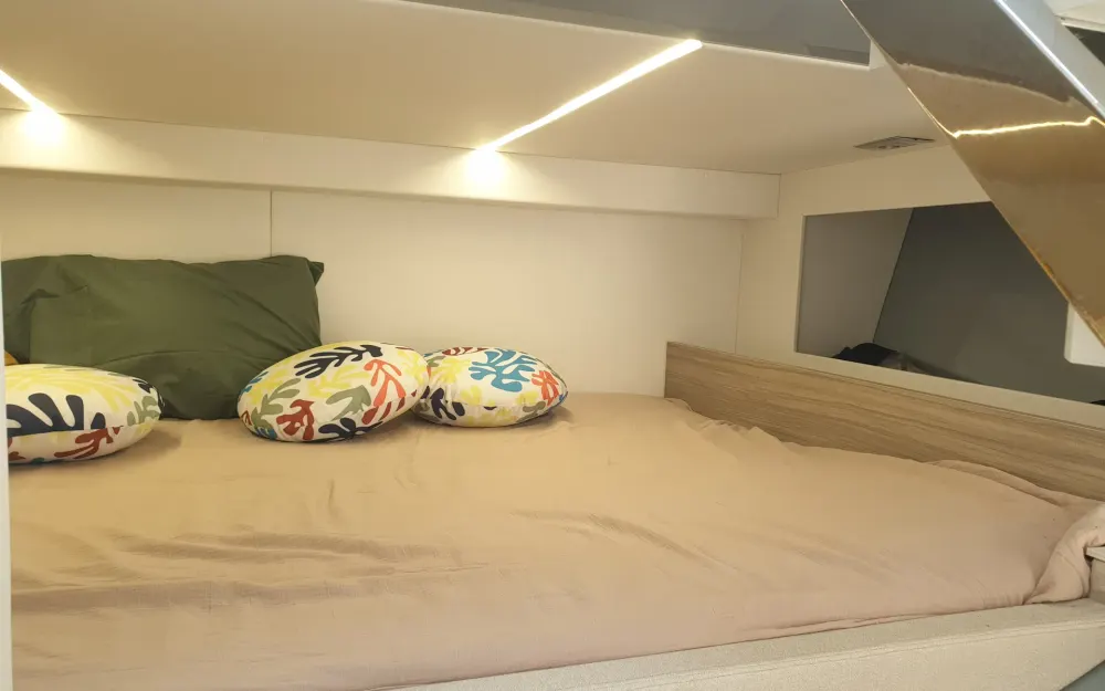 slider 10 Rio Yachts Daytona 34