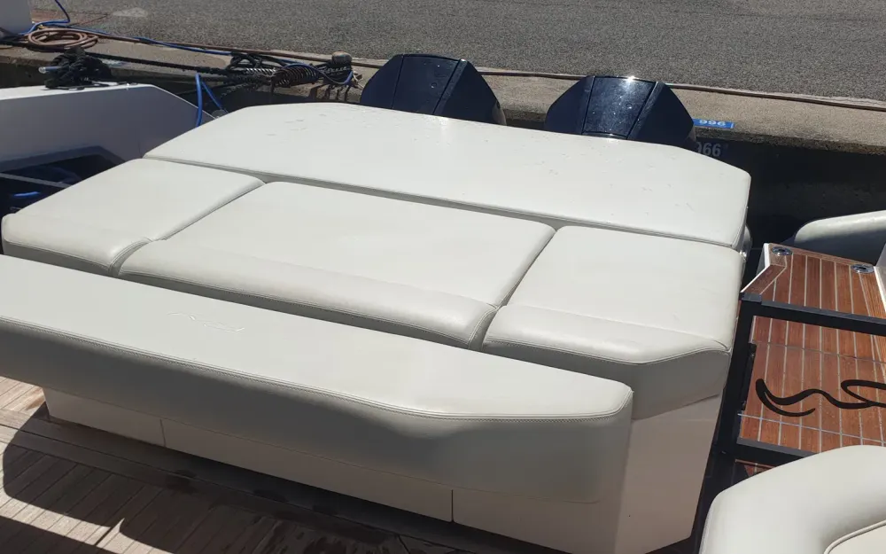 slider 12 Rio Yachts Daytona 34