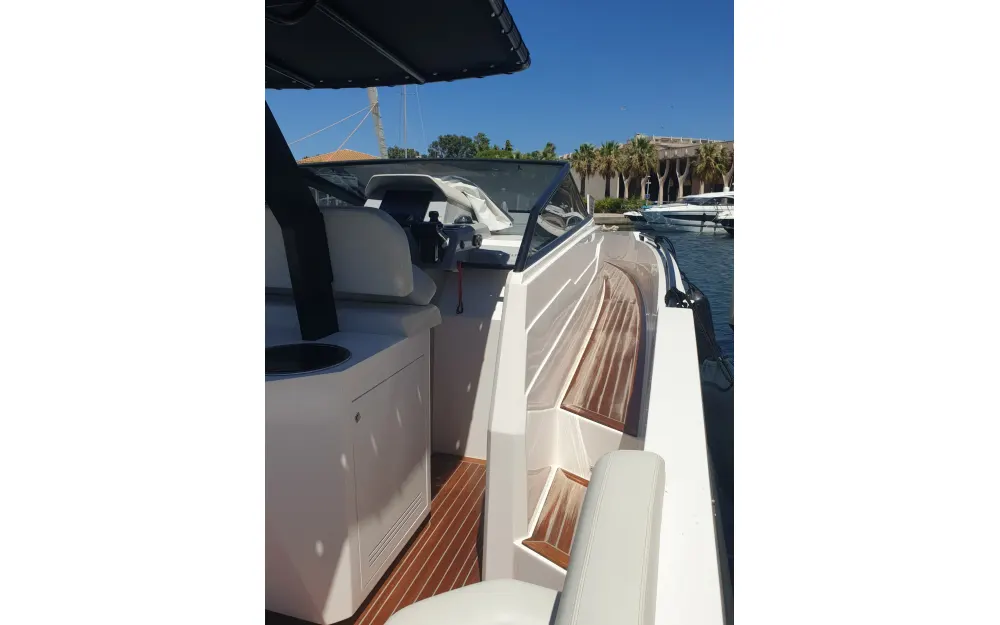 slider 13 Rio Yachts Daytona 34