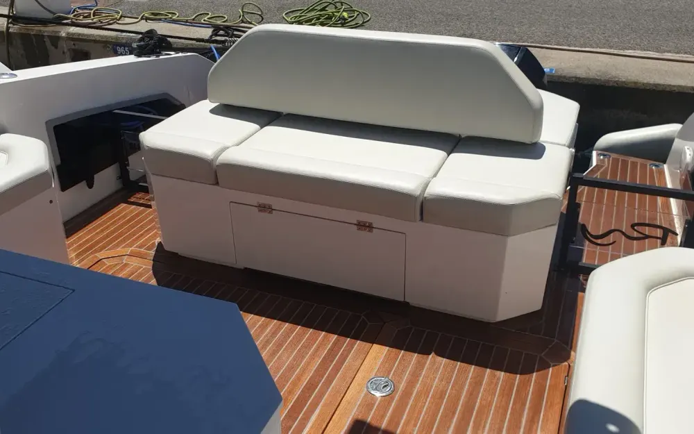 slider 3 Rio Yachts Daytona 34