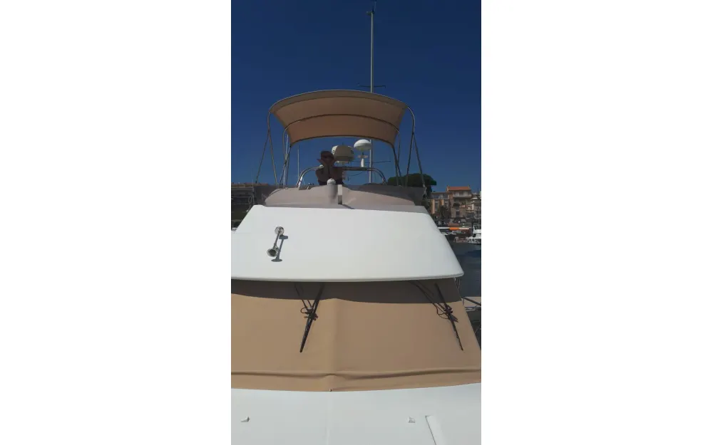 slider 10 Beneteau Antares 980 Fly