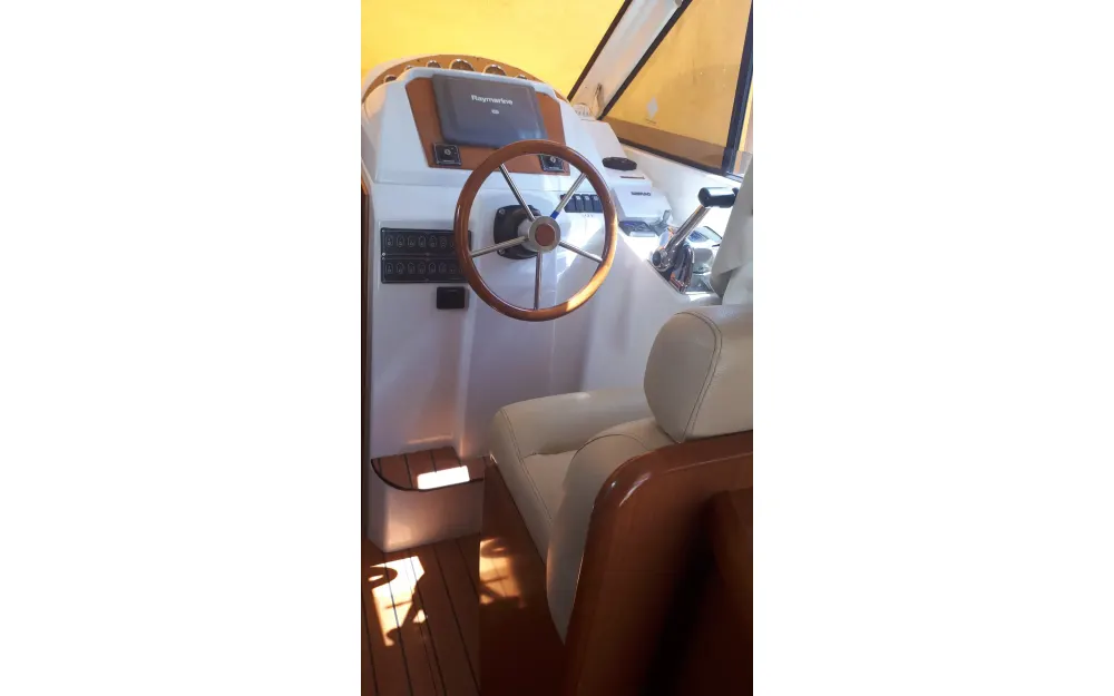 slider 3 Beneteau Antares 980 Fly