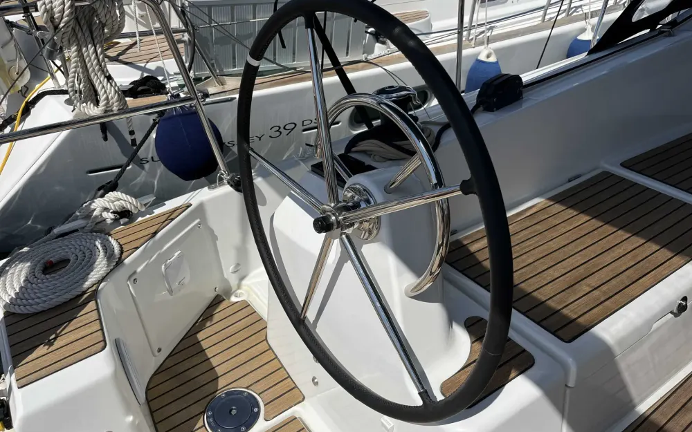 slider 11 Jeanneau Sun Odyssey 380