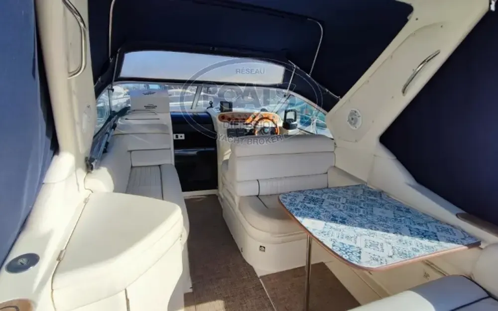 slider 7 Sealine  S 28