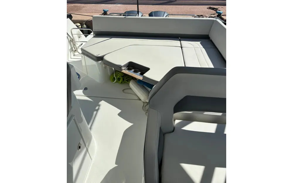 slider 14 Beneteau Flyer 10