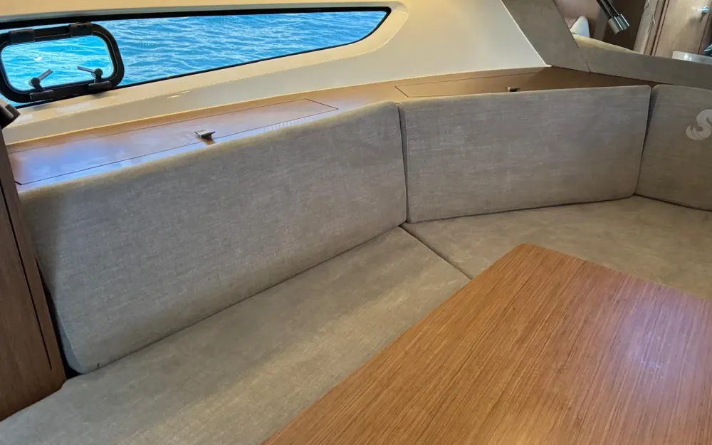 slider 17 Beneteau Flyer 10