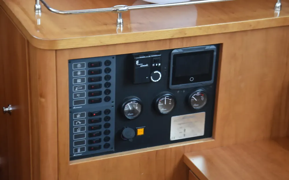 slider 35 Linssen Grand Sturdy 35