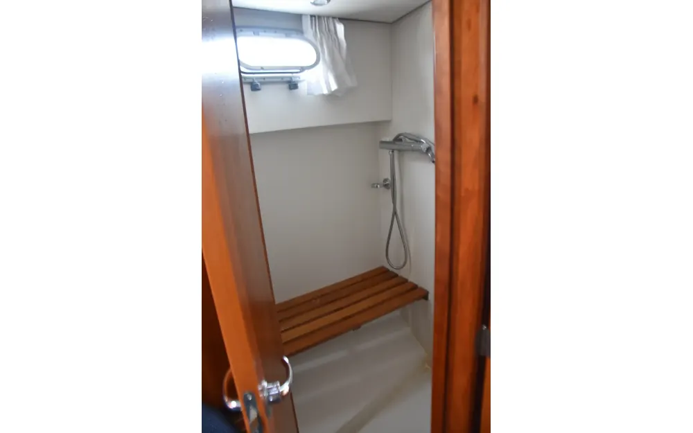 slider 37 Linssen Grand Sturdy 35