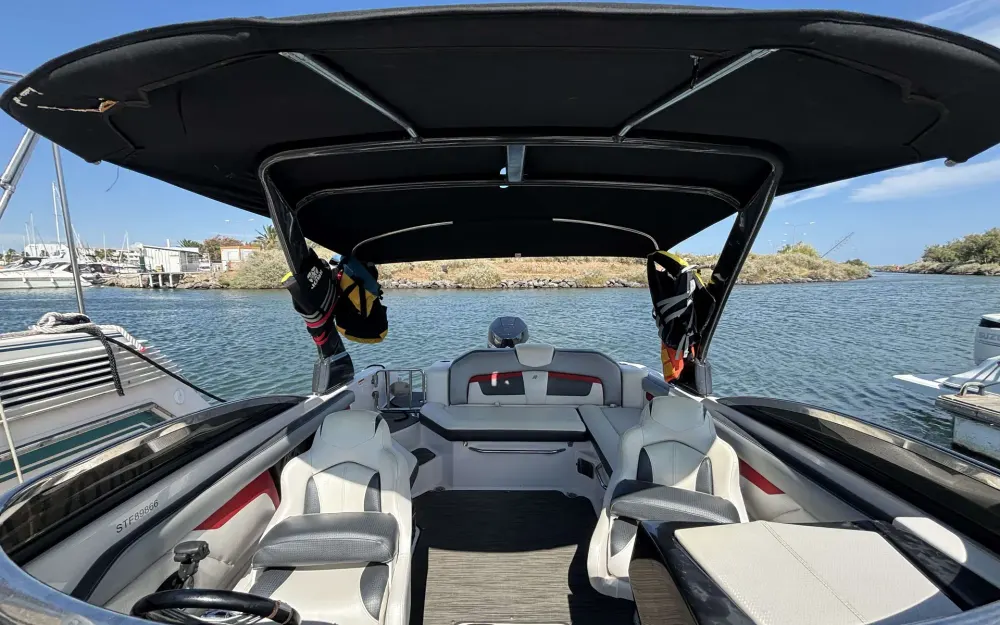 slider 4 Four Winns HD 200 SD