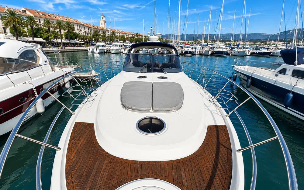 slider 4 Cranchi Mediterranee 50