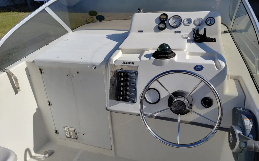 slider 11 Sessa Marine Oyster 18
