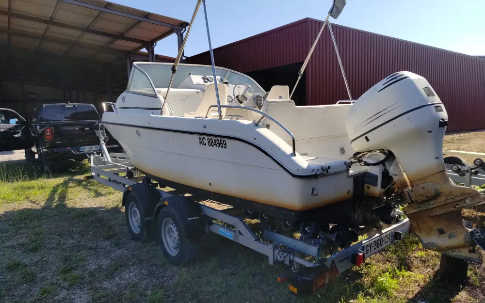 slider 2 Sessa Marine Oyster 18