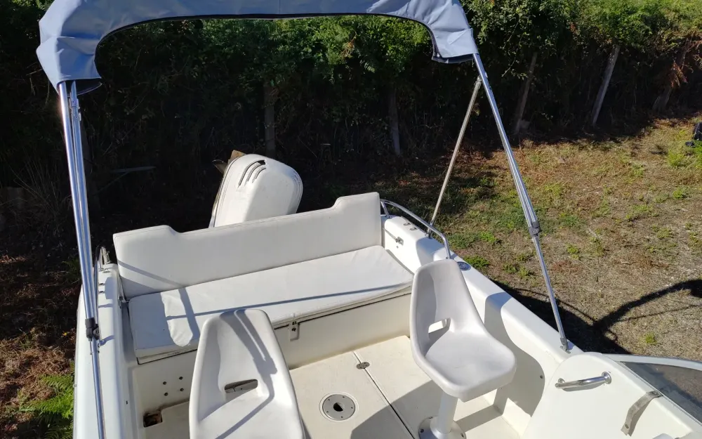 slider 6 Sessa Marine Oyster 18