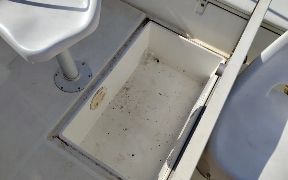 slider 8 Sessa Marine Oyster 18