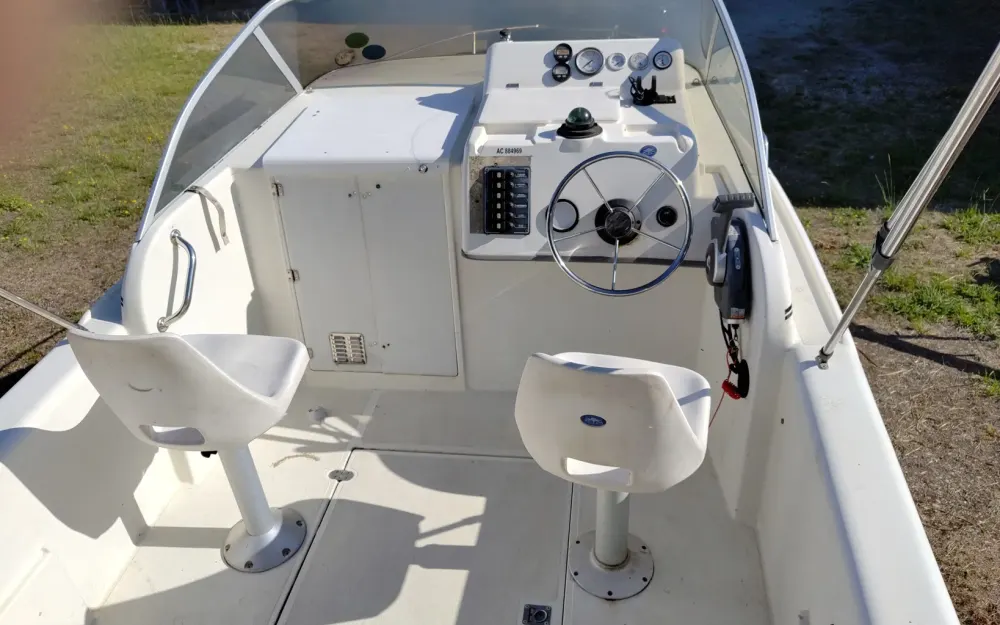 slider 9 Sessa Marine Oyster 18
