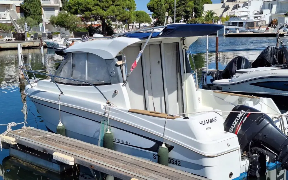 slider 10 Beneteau Antares 680