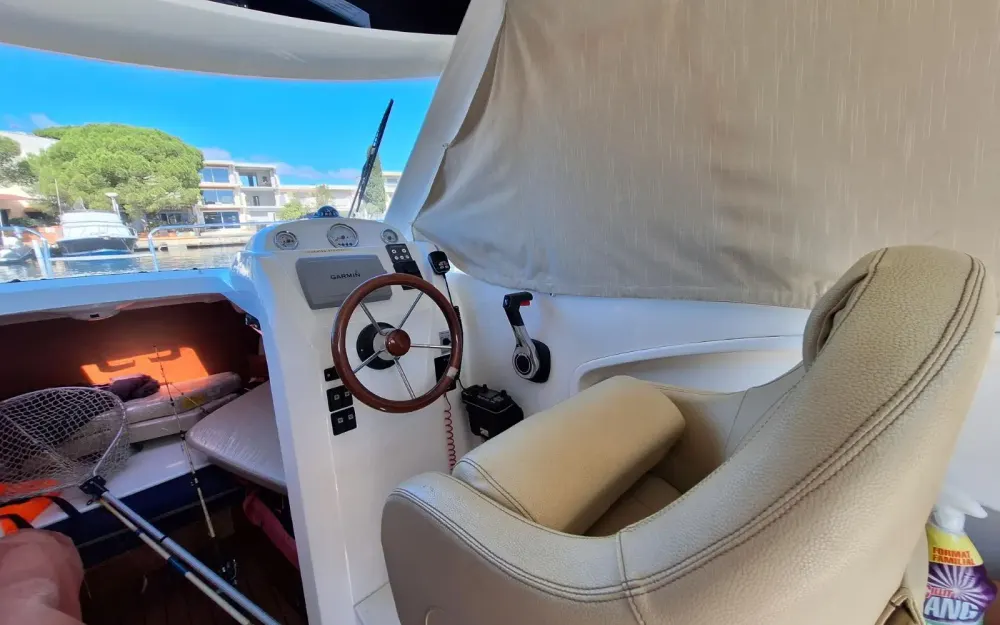 slider 3 Beneteau Antares 680
