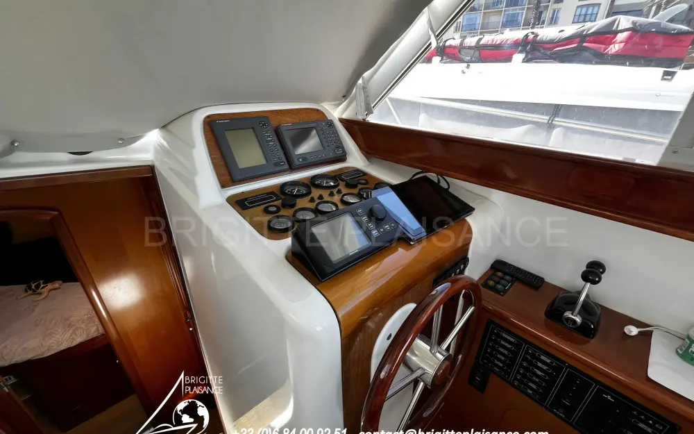 slider 3 Beneteau Antares 10.80