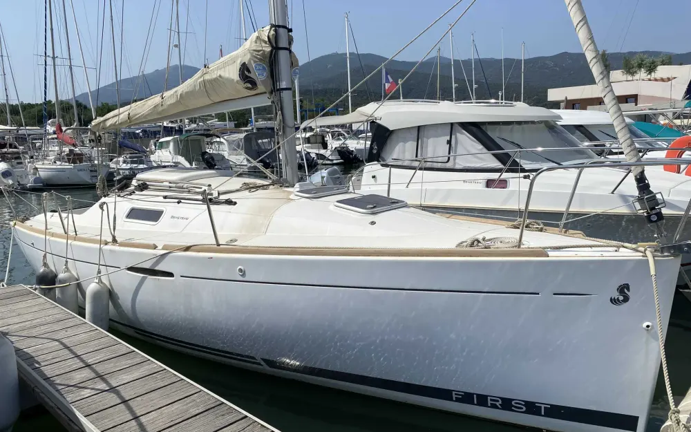 slider 0 Beneteau First 25