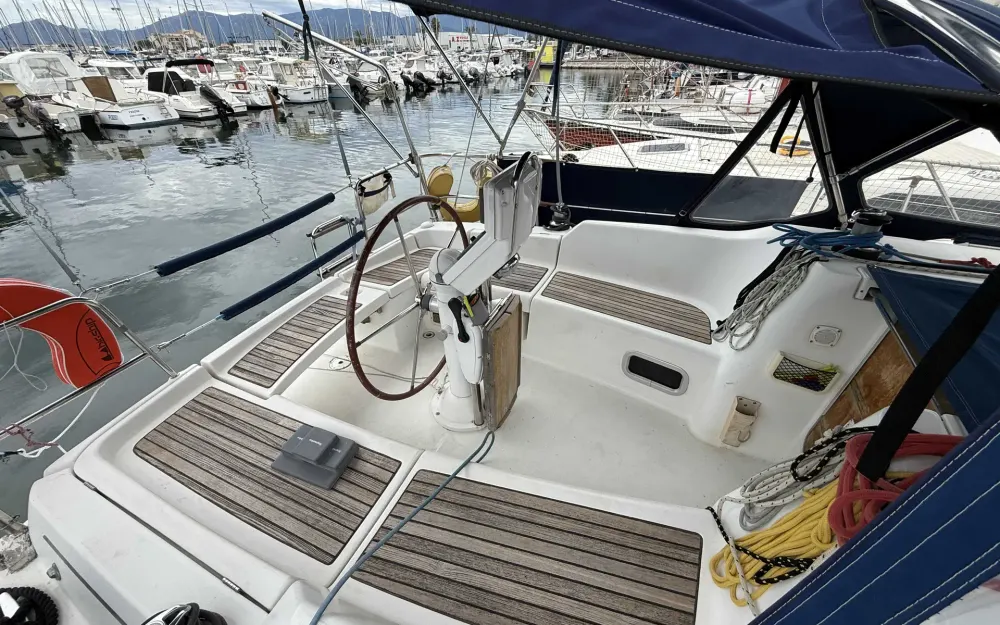 slider 6 Beneteau Oceanis 343 Clipper