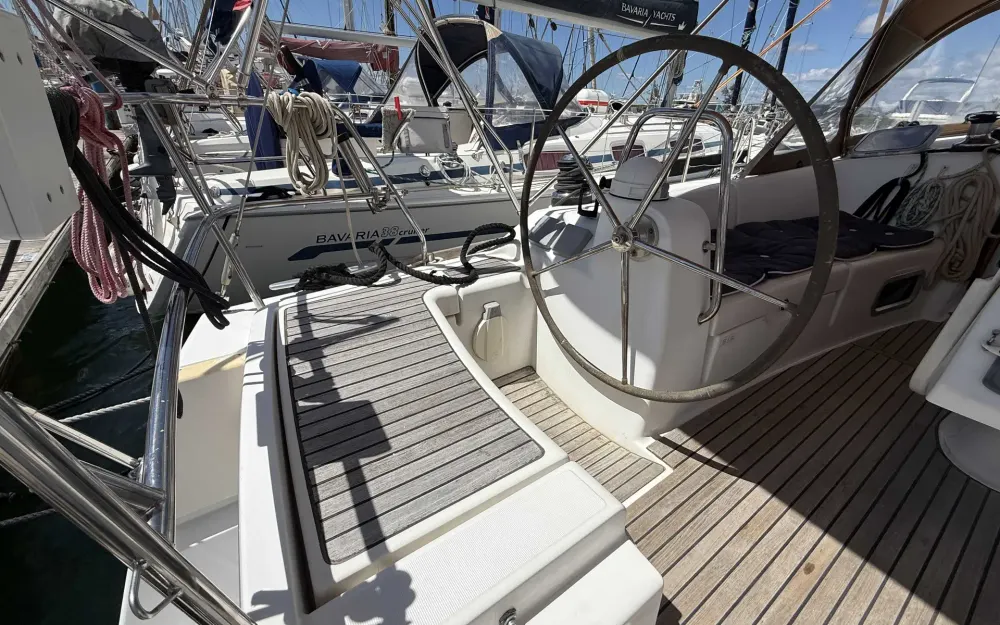 slider 15 Beneteau Oceanis 40