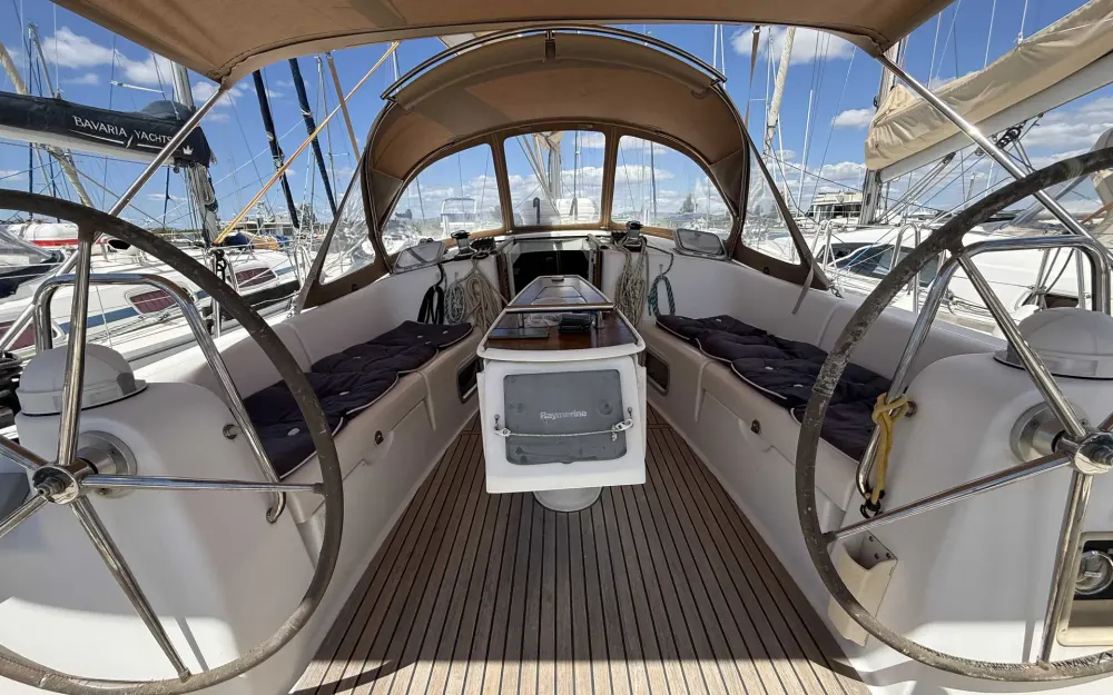 slider 17 Beneteau Oceanis 40