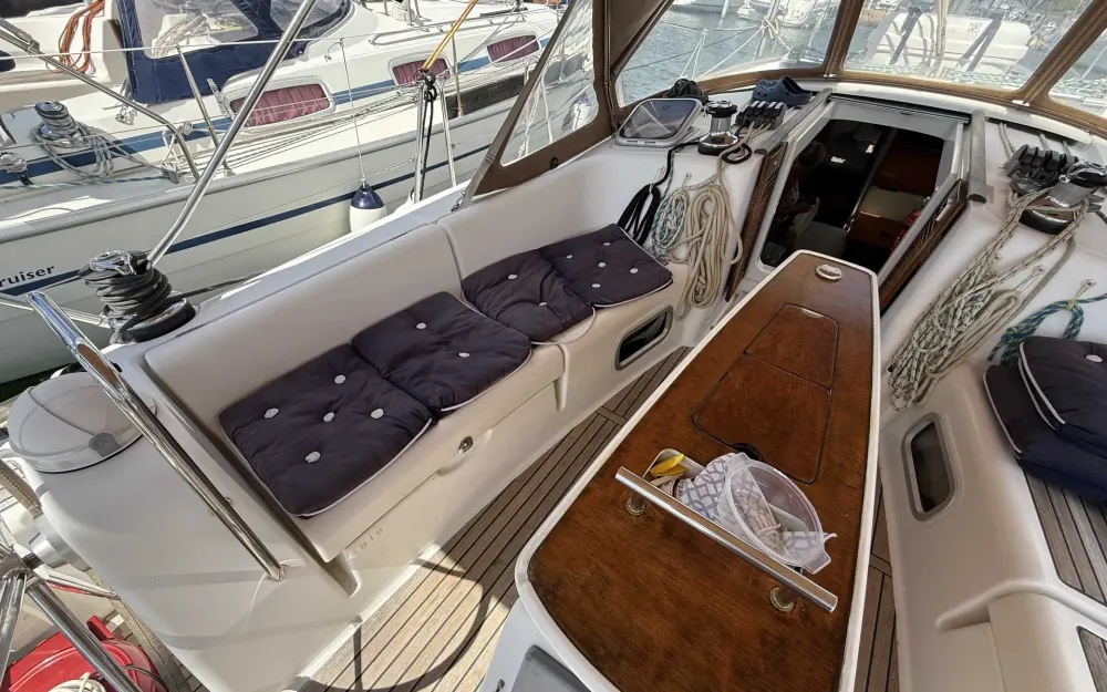 slider 19 Beneteau Oceanis 40
