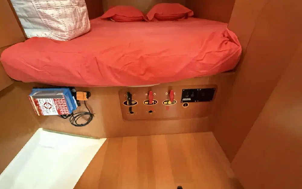 slider 31 Beneteau Oceanis 40