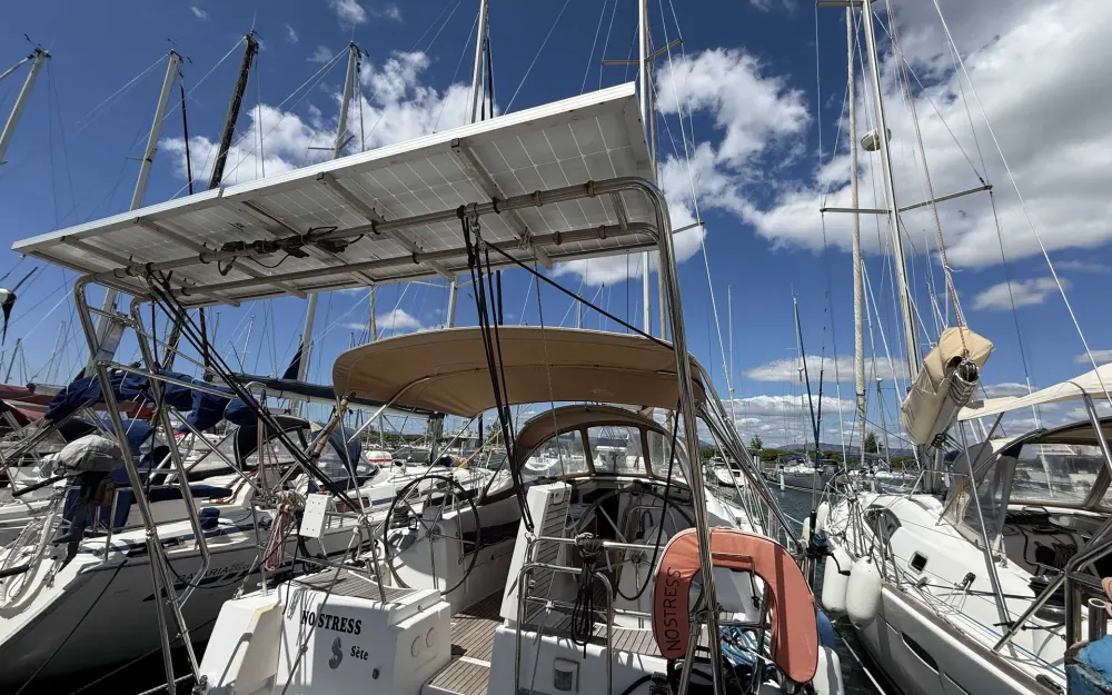 slider 3 Beneteau Oceanis 40