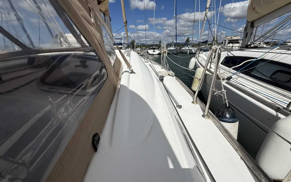 slider 7 Beneteau Oceanis 40