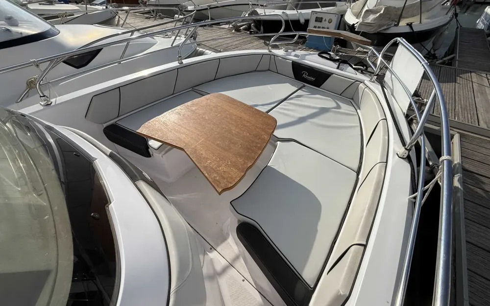 slider 3 Ranieri Voyager 22