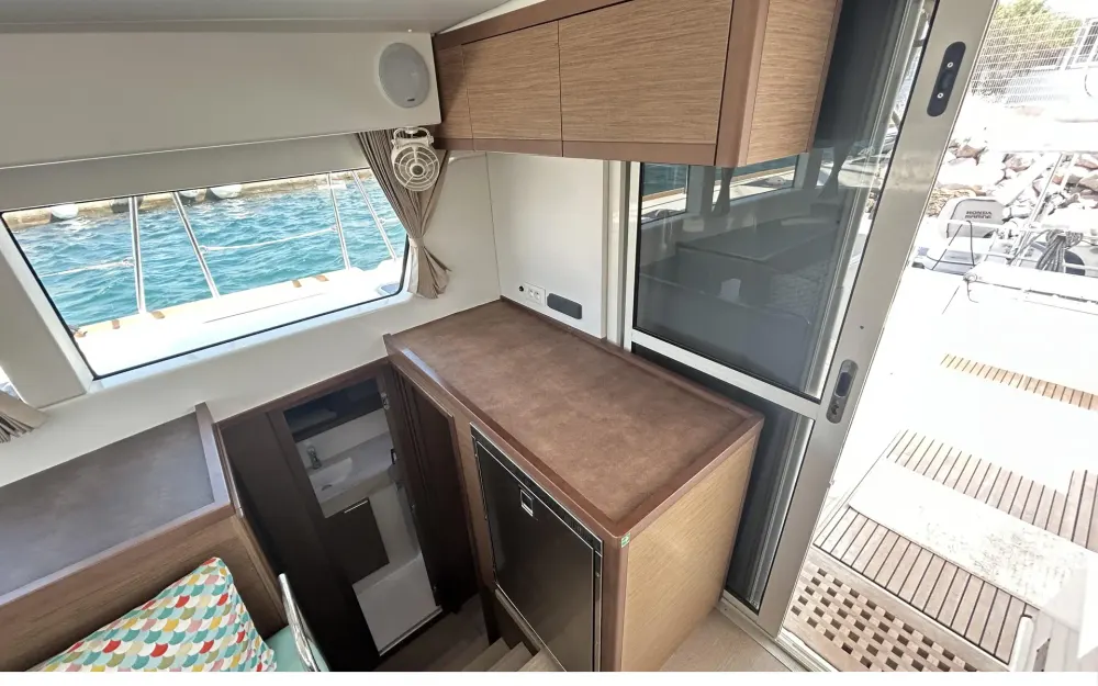 slider 16 Lagoon  40