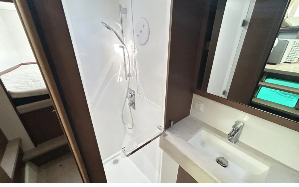 slider 22 Lagoon  40