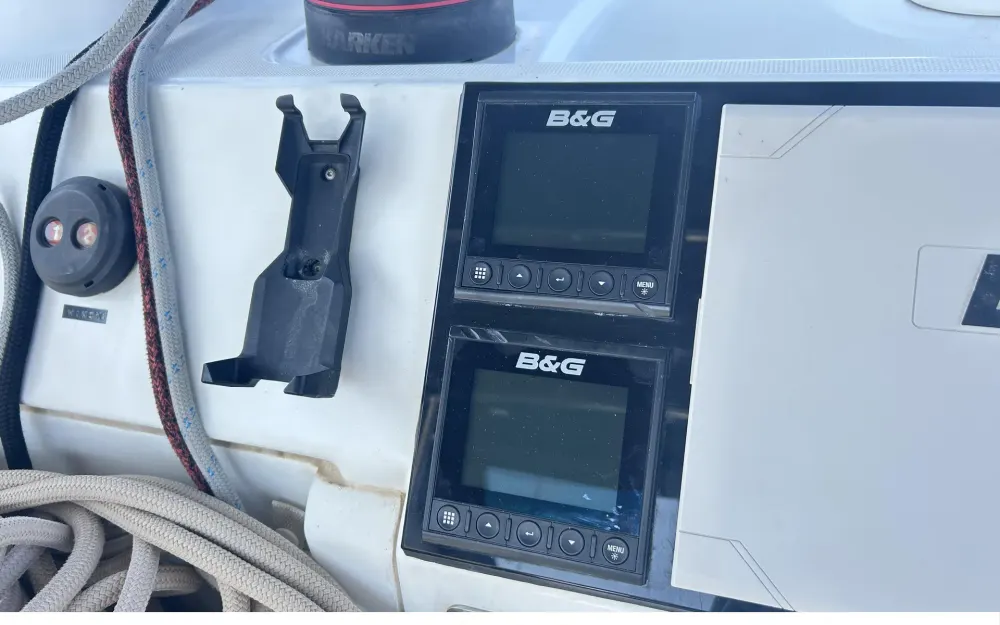 slider 34 Lagoon  40