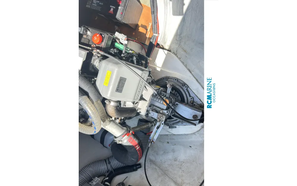 slider 47 Lagoon  40