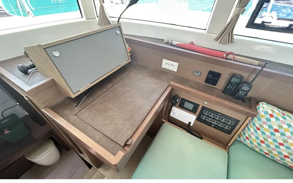 slider 6 Lagoon  40