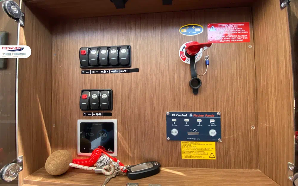 slider 13 Jeanneau Cap Camarat 10.5 WACap Camarat 10.5 Wa Serie 2