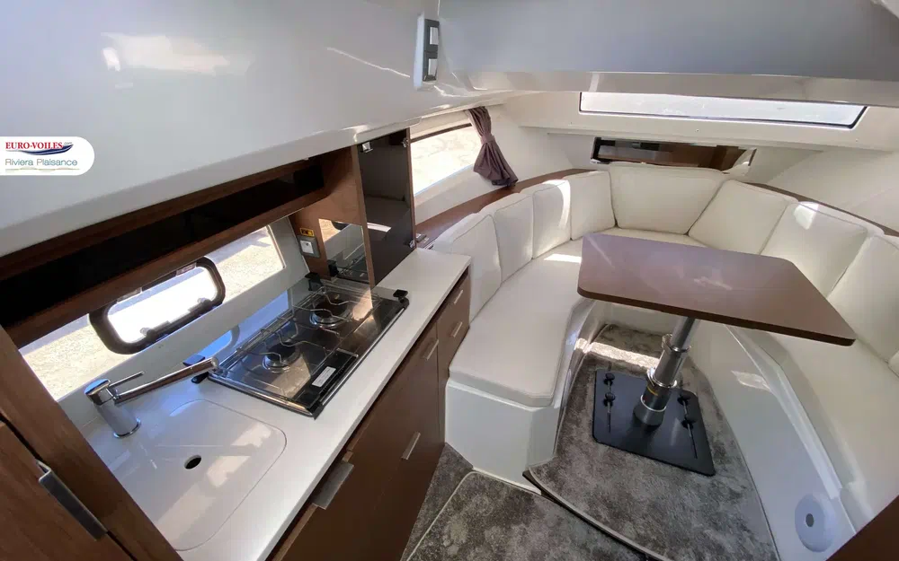 slider 19 Jeanneau Cap Camarat 10.5 WA