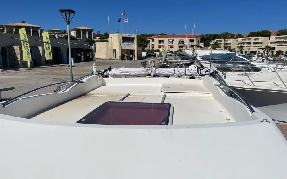slider 11 Jeanneau Merry Fisher 815