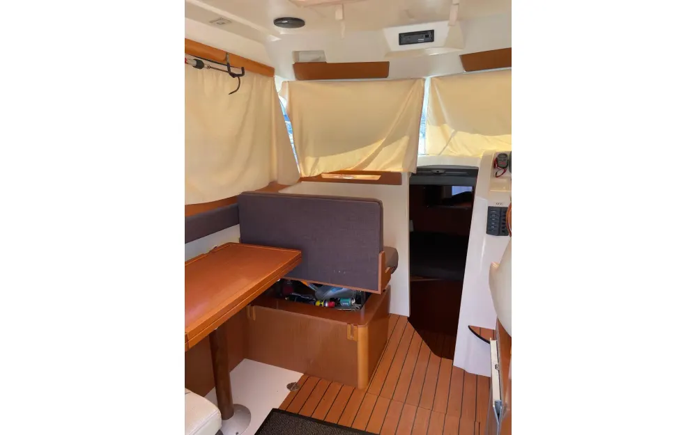 slider 13 Jeanneau Merry Fisher 815