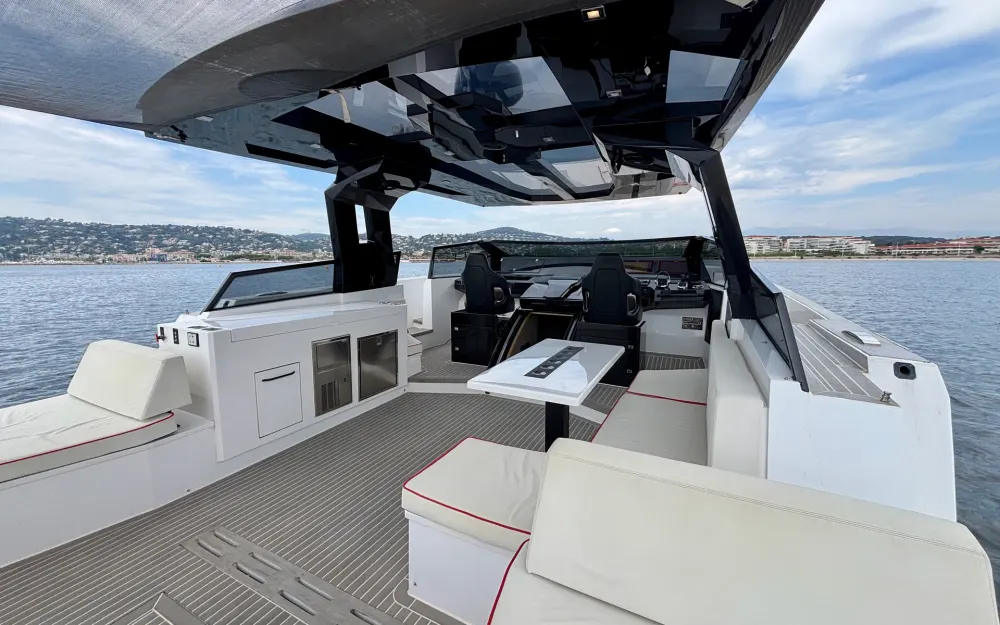 slider 16 Okean  55 Open Sport