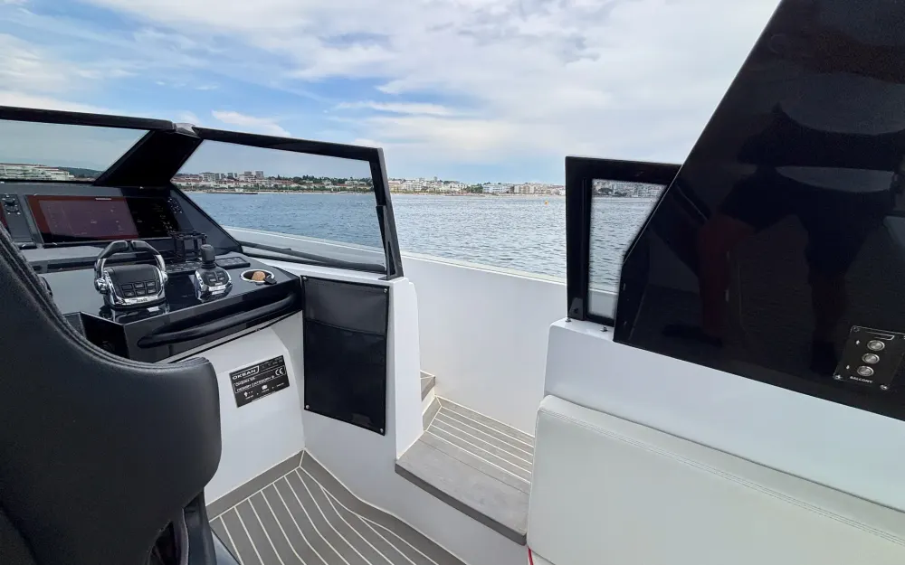 slider 19 Okean  55 Open Sport