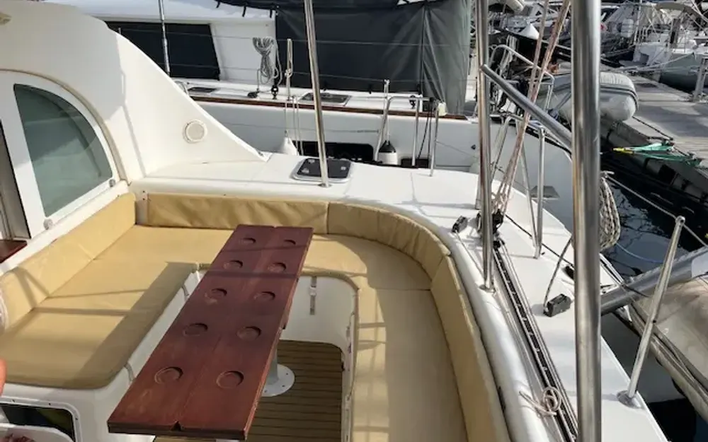 slider 9 Lagoon  380 S2