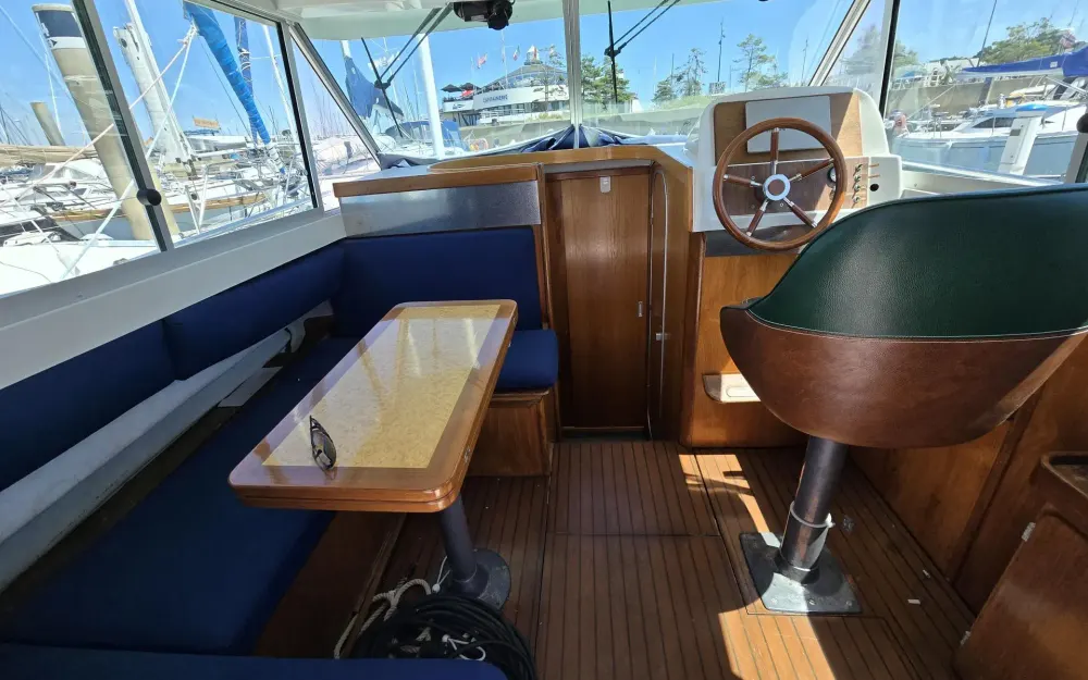 slider 7 Jeanneau Merry Fisher 800