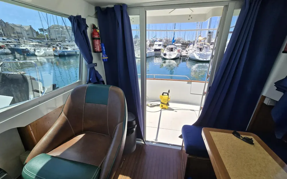 slider 8 Jeanneau Merry Fisher 800