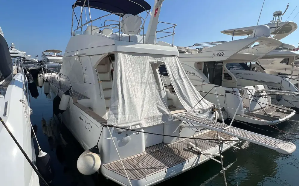 slider 0 Beneteau Antares 13.80