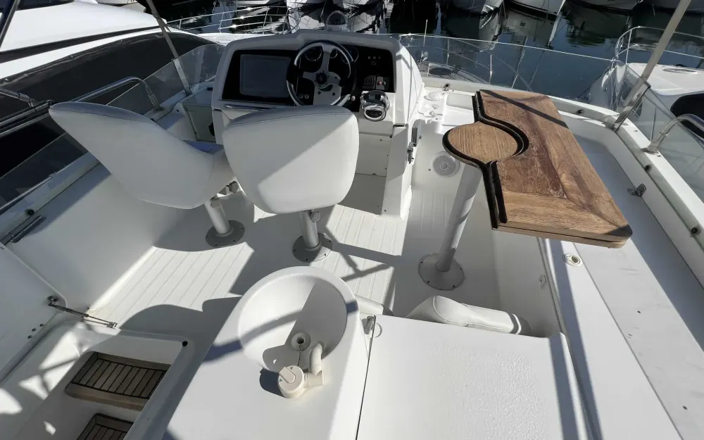 slider 6 Beneteau Antares 13.80