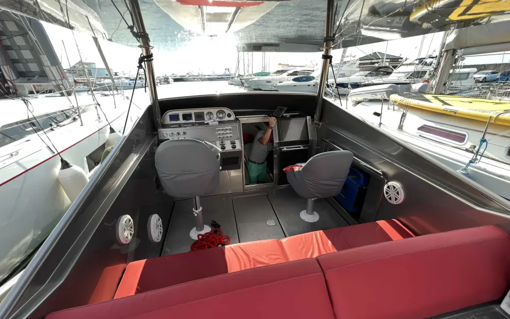 slider 5 Benetti  45